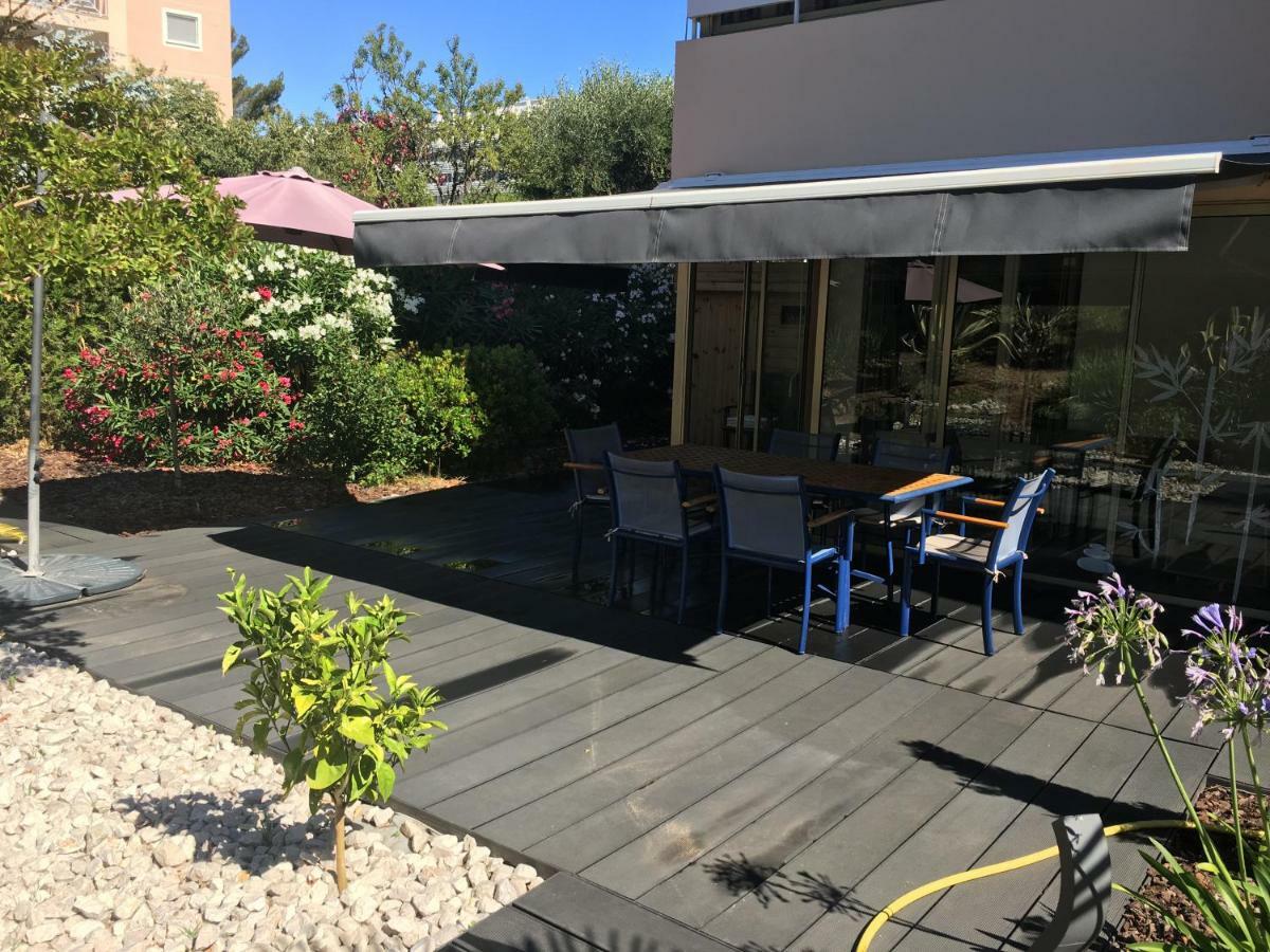 Les Enganes Apartment Frejus Exterior photo